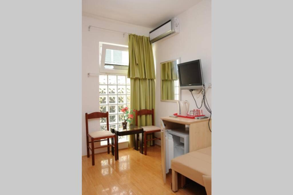 Bmv For 2-3 Persons Apartman *